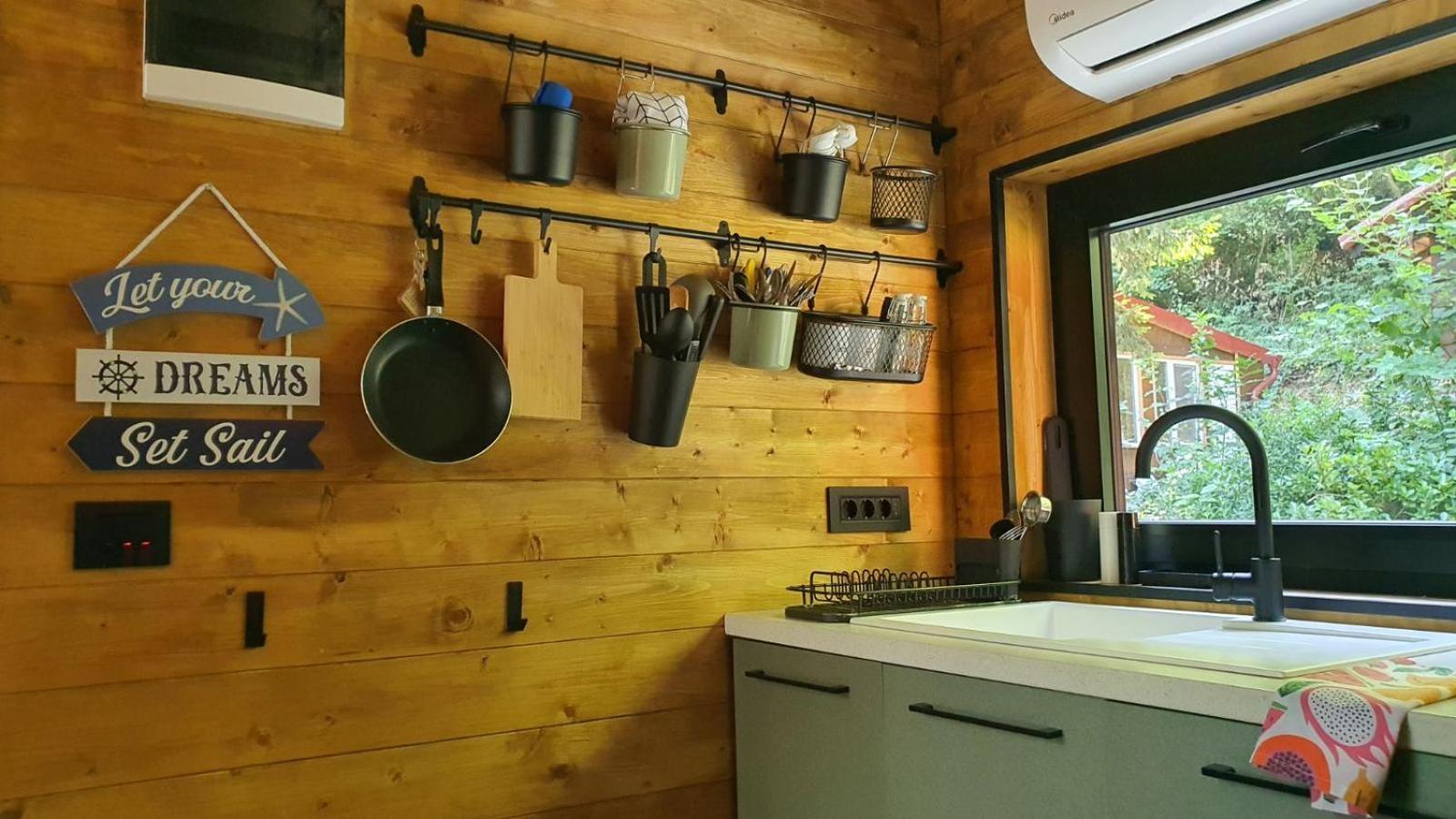 Case de vacanță Woodnest Cortanovci